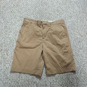 GAP Tan Beige Bermuda Shorts Womens 8 Flat Front Chino 9” Inseam Pockets